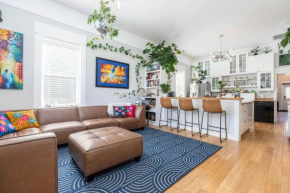 The Dapper Digs - Historic Aves